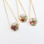 Birthflower bracelet, jewelry with real flowers, mom birthday gift, birthday gift for her unique, Christmas gift, mother of the groom gift - Image 4