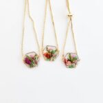 Birthflower bracelet, jewelry with real flowers, mom birthday gift, birthday gift for her unique, Christmas gift, mother of the groom gift - Image 2