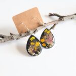 Gift for her, real flower earrings, resin jewelry, unique gift for her, nature jewelry, botanical jewelry, resin earrings - Image 3