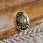 Real flower ring, black resin ring, plant ring, nature resin ring, nature jewelry, resin jewelry, unique resin rings, botanical jewelry